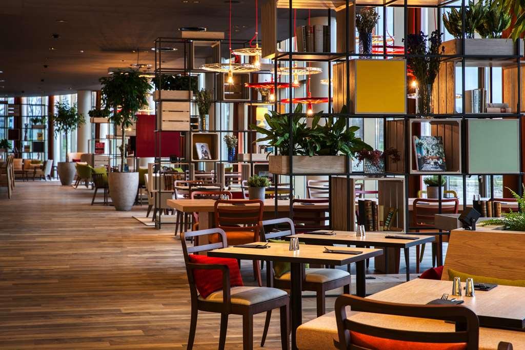 Intercityhotel Amsterdam Airport Hoofddorp Restaurant photo